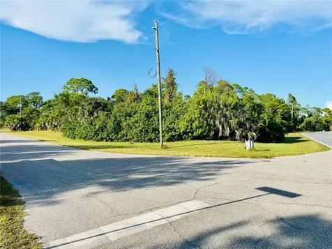 102 Antilla Drive Rotonda West FL 33947