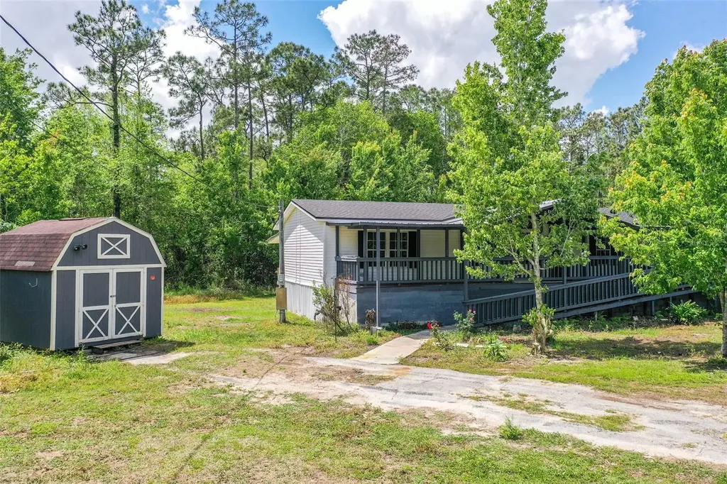 17822 Commonwealth Avenue N Polk City FL 33868
