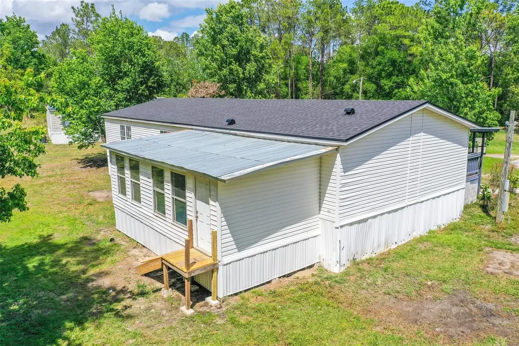 17822 Commonwealth Avenue N Polk City FL 33868
