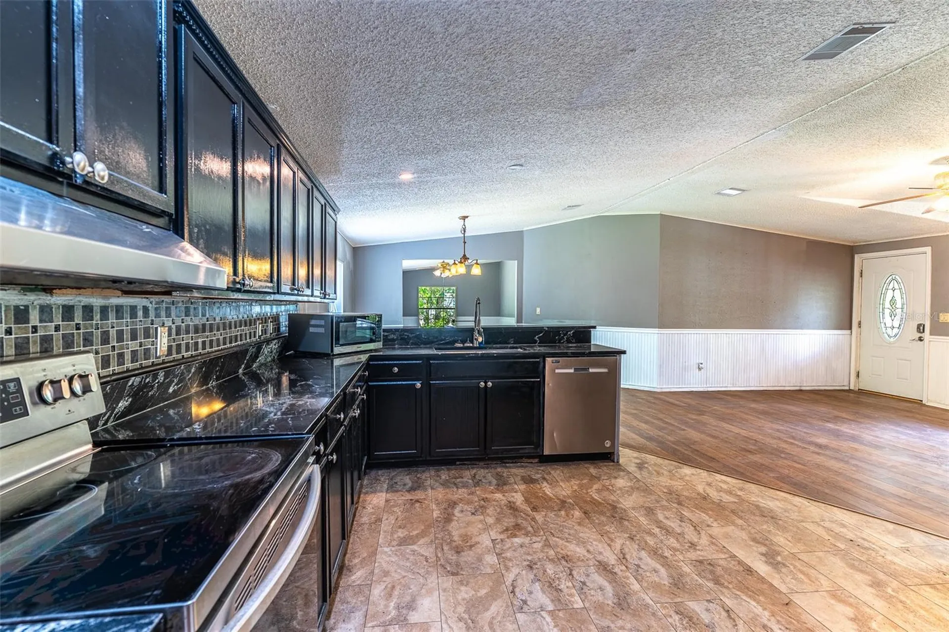 17822 Commonwealth Avenue N Polk City FL 33868
