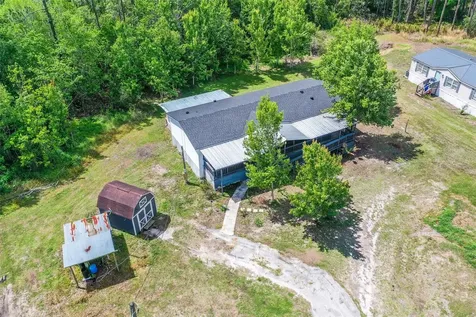 17822 Commonwealth Avenue N Polk City FL 33868