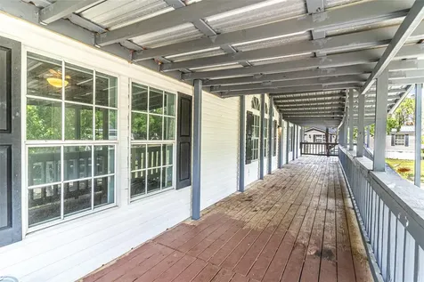 17822 Commonwealth Avenue N Polk City FL 33868