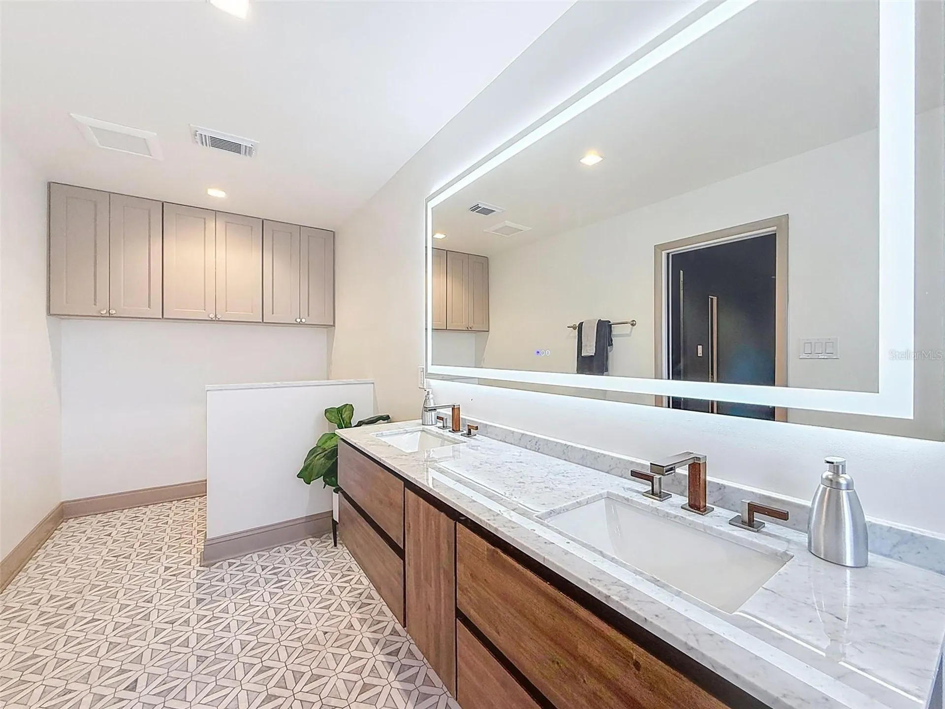 9891 County Road 114b Wildwood FL 34785