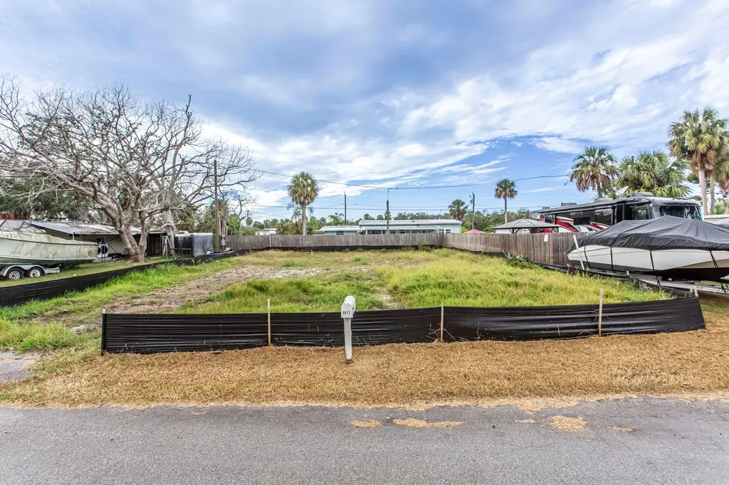 6813 Garden Drive New Port Richey FL 34652