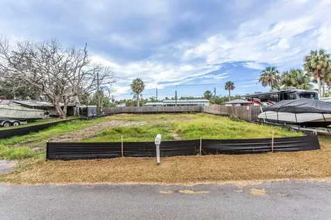 6813 Garden Drive New Port Richey FL 34652