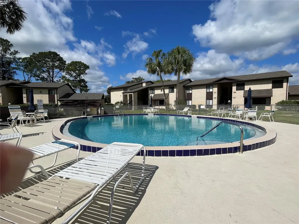 695 Midway Drive Ocala FL 34472