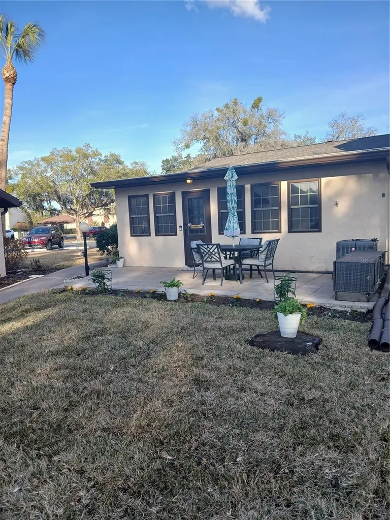 695 Midway Drive Ocala FL 34472