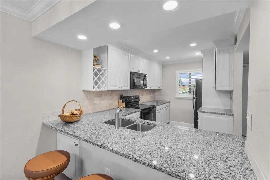6236 Midnight Pass Road Sarasota FL 34242
