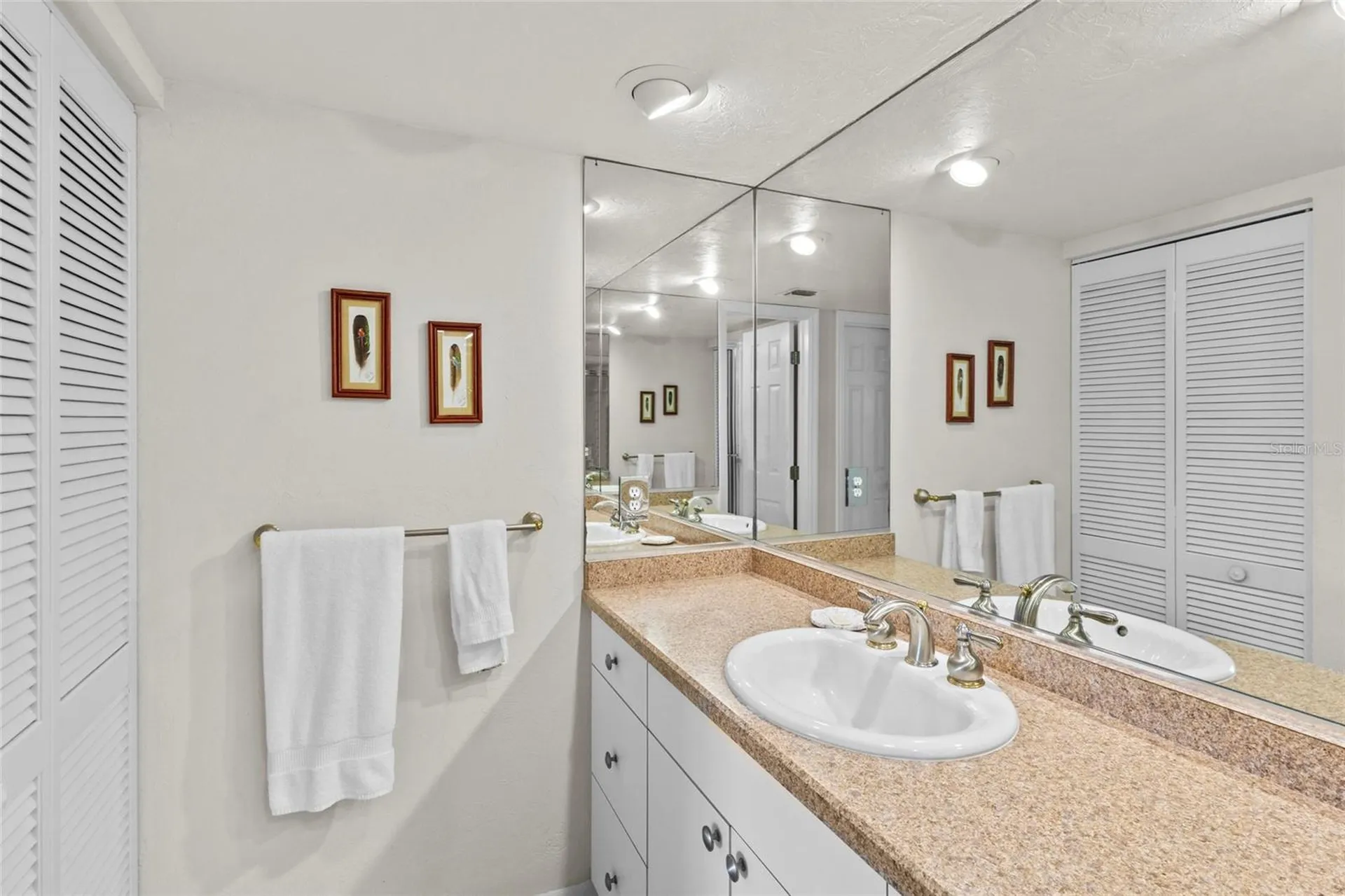 6236 Midnight Pass Road Sarasota FL 34242