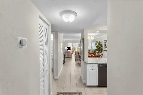 6236 Midnight Pass Road Sarasota FL 34242