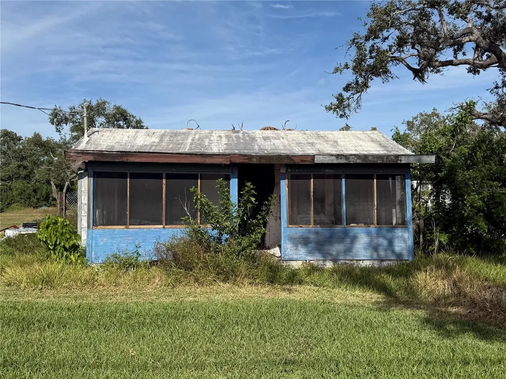 916 Piney Point Road Palmetto FL 34221