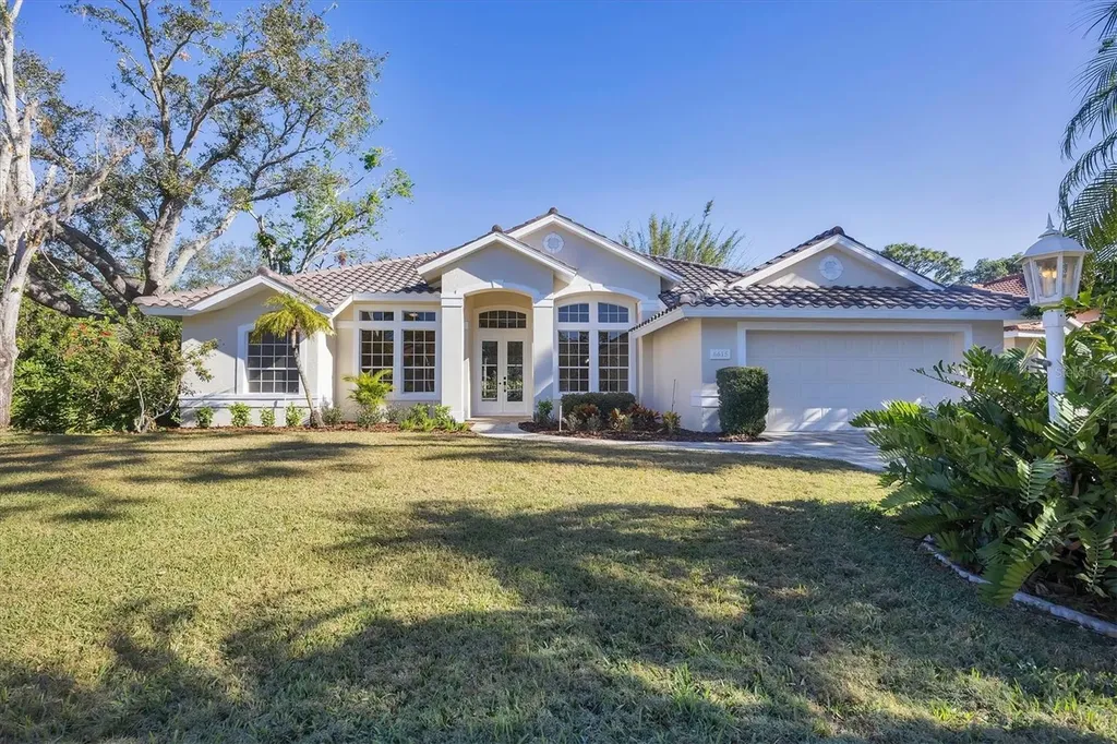 6615 Hunter Combe Crossing University Park FL 34201