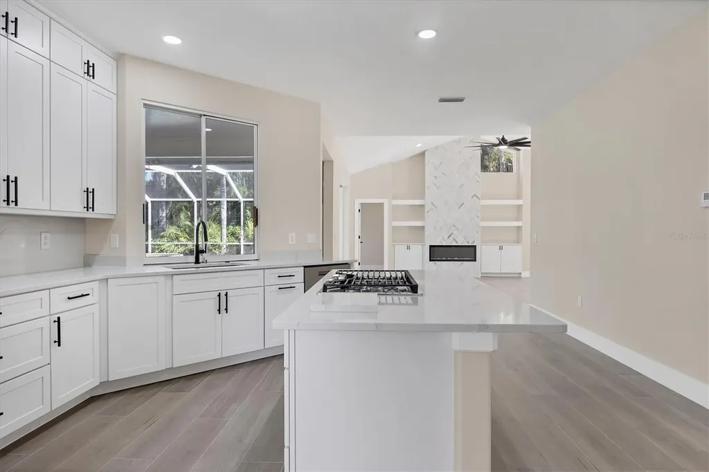 6615 Hunter Combe Crossing University Park FL 34201