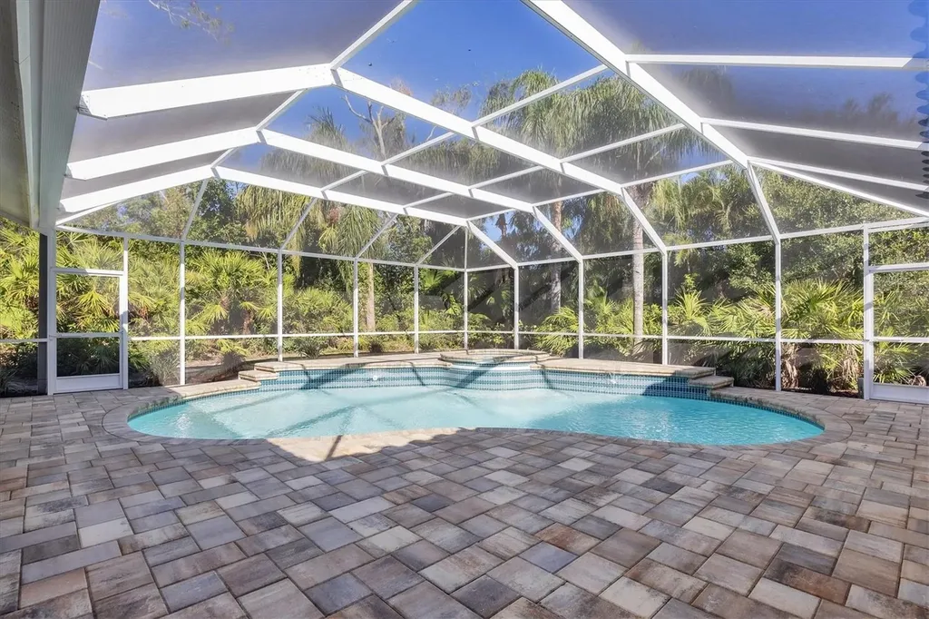 6615 Hunter Combe Crossing University Park FL 34201