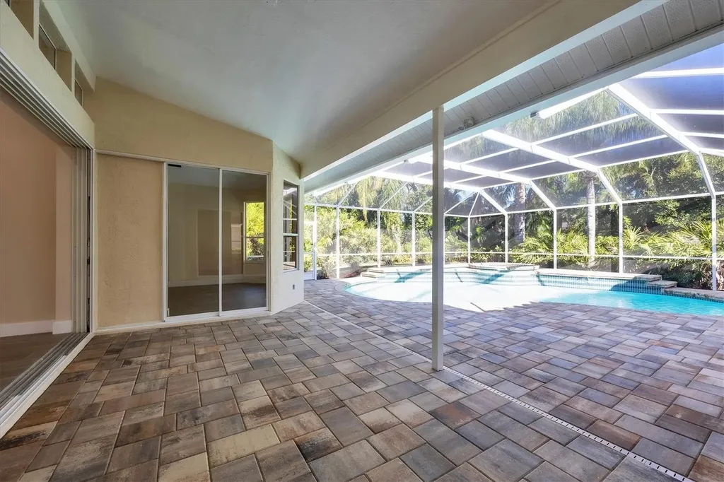6615 Hunter Combe Crossing University Park FL 34201