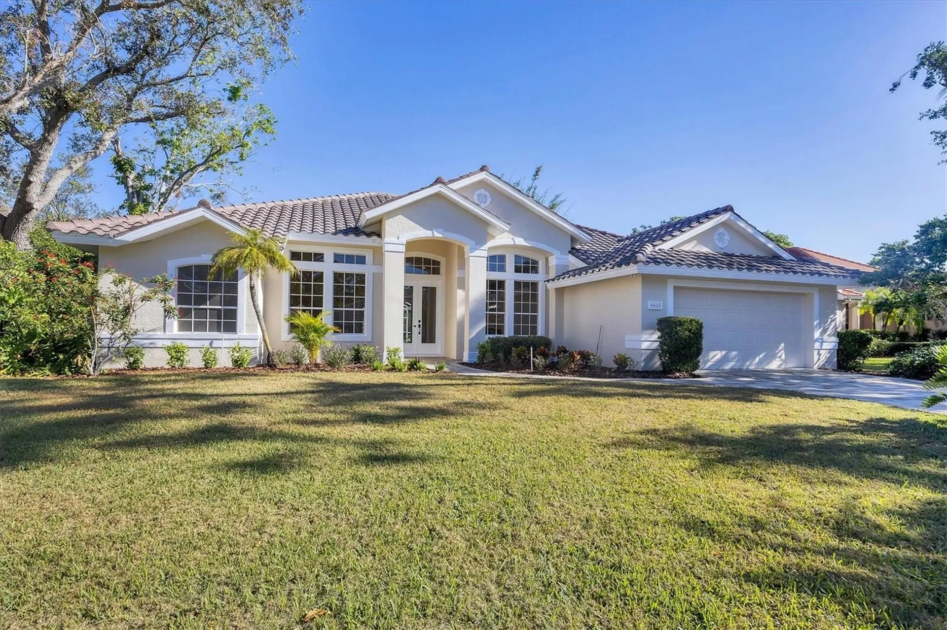 6615 Hunter Combe Crossing University Park FL 34201