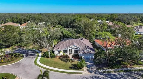 6615 Hunter Combe Crossing University Park FL 34201