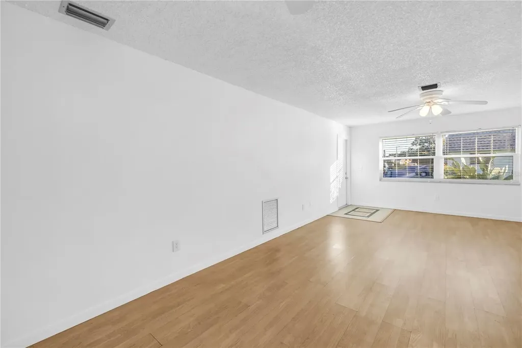 7081 Lafayette N Pinellas Park FL 33781