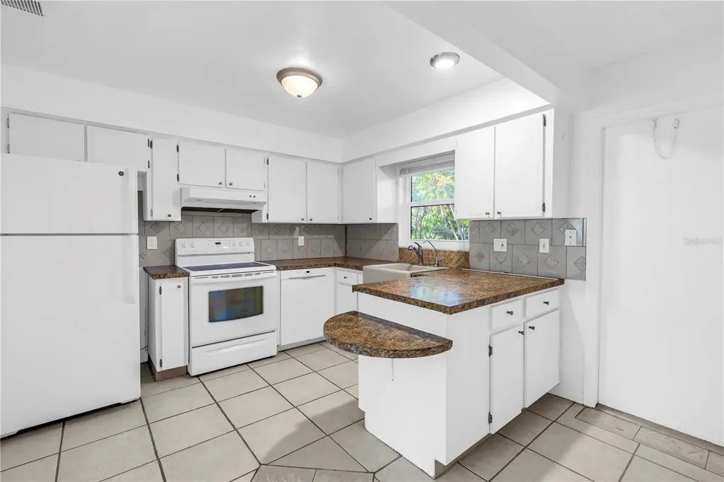 7081 Lafayette N Pinellas Park FL 33781