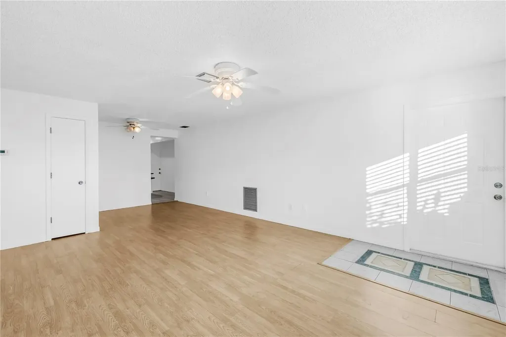 7081 Lafayette N Pinellas Park FL 33781