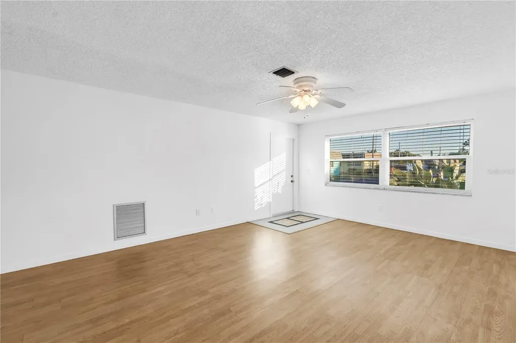 7081 Lafayette N Pinellas Park FL 33781