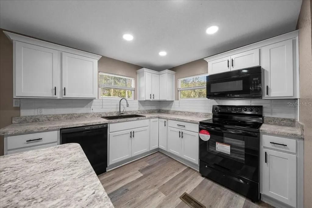 339 SW 83rd Street Ocala FL 34476