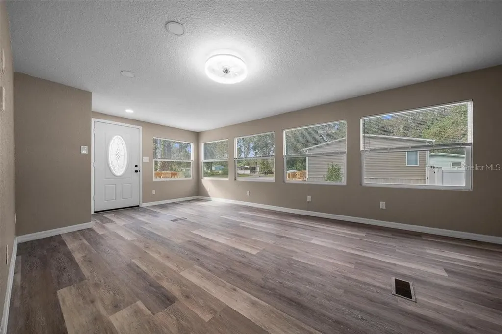 339 SW 83rd Street Ocala FL 34476