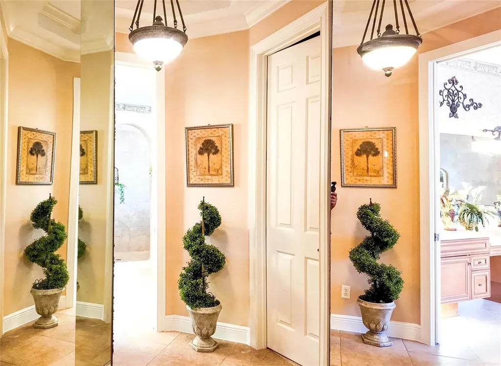4866 Keeneland Circle Orlando FL 32819