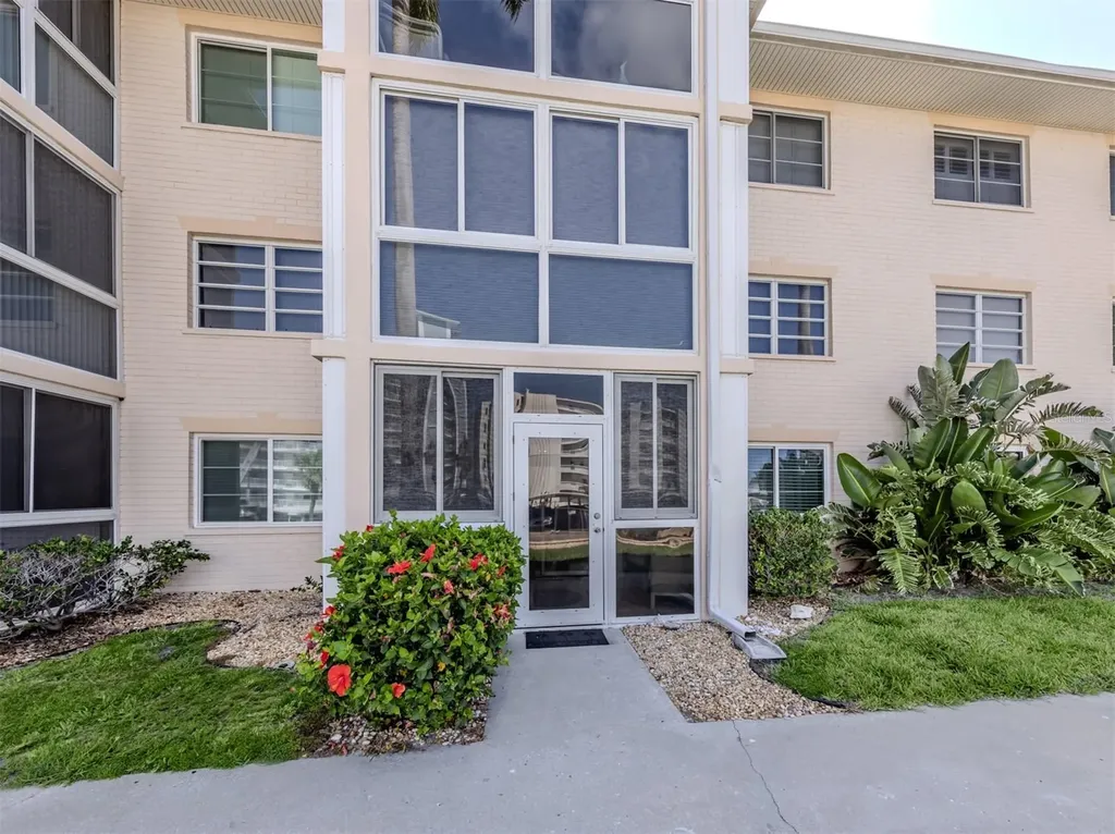200 The Esplanade N Venice FL 34285