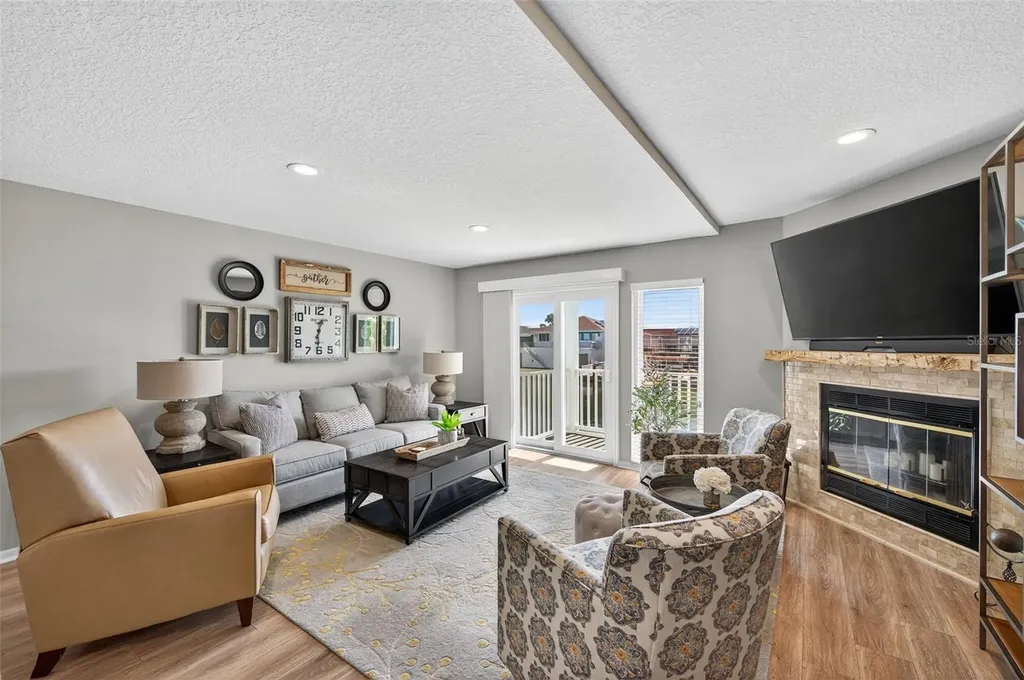 669 Garland Circle Indian Rocks Beach FL 33785