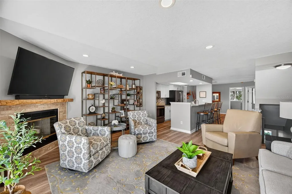 669 Garland Circle Indian Rocks Beach FL 33785