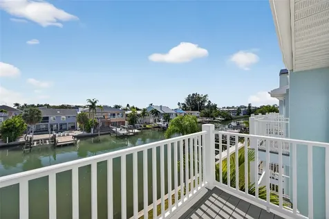 669 Garland Circle Indian Rocks Beach FL 33785