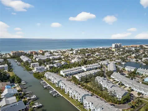669 Garland Circle Indian Rocks Beach FL 33785