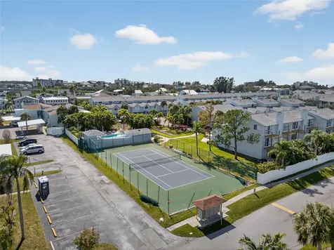 669 Garland Circle Indian Rocks Beach FL 33785