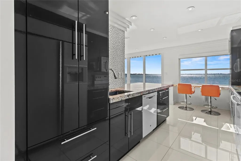 400 Golden Gate Point Sarasota FL 34236