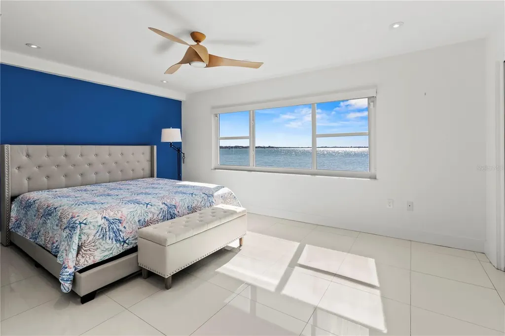400 Golden Gate Point Sarasota FL 34236