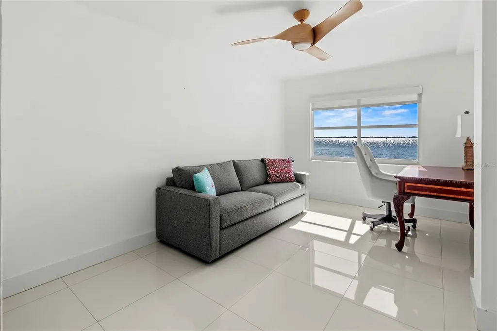 400 Golden Gate Point Sarasota FL 34236
