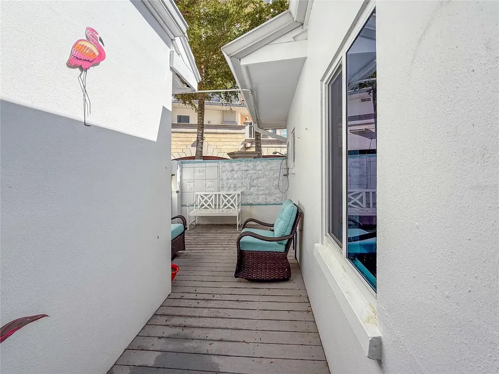400 Golden Gate Point Sarasota FL 34236