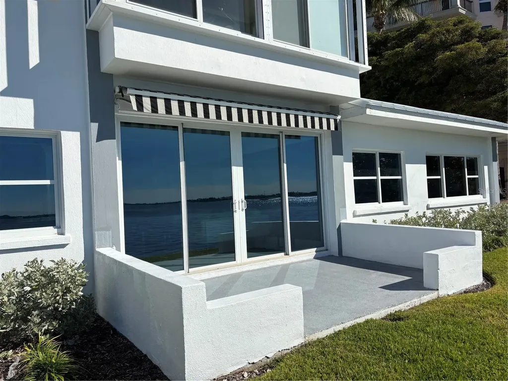 400 Golden Gate Point Sarasota FL 34236