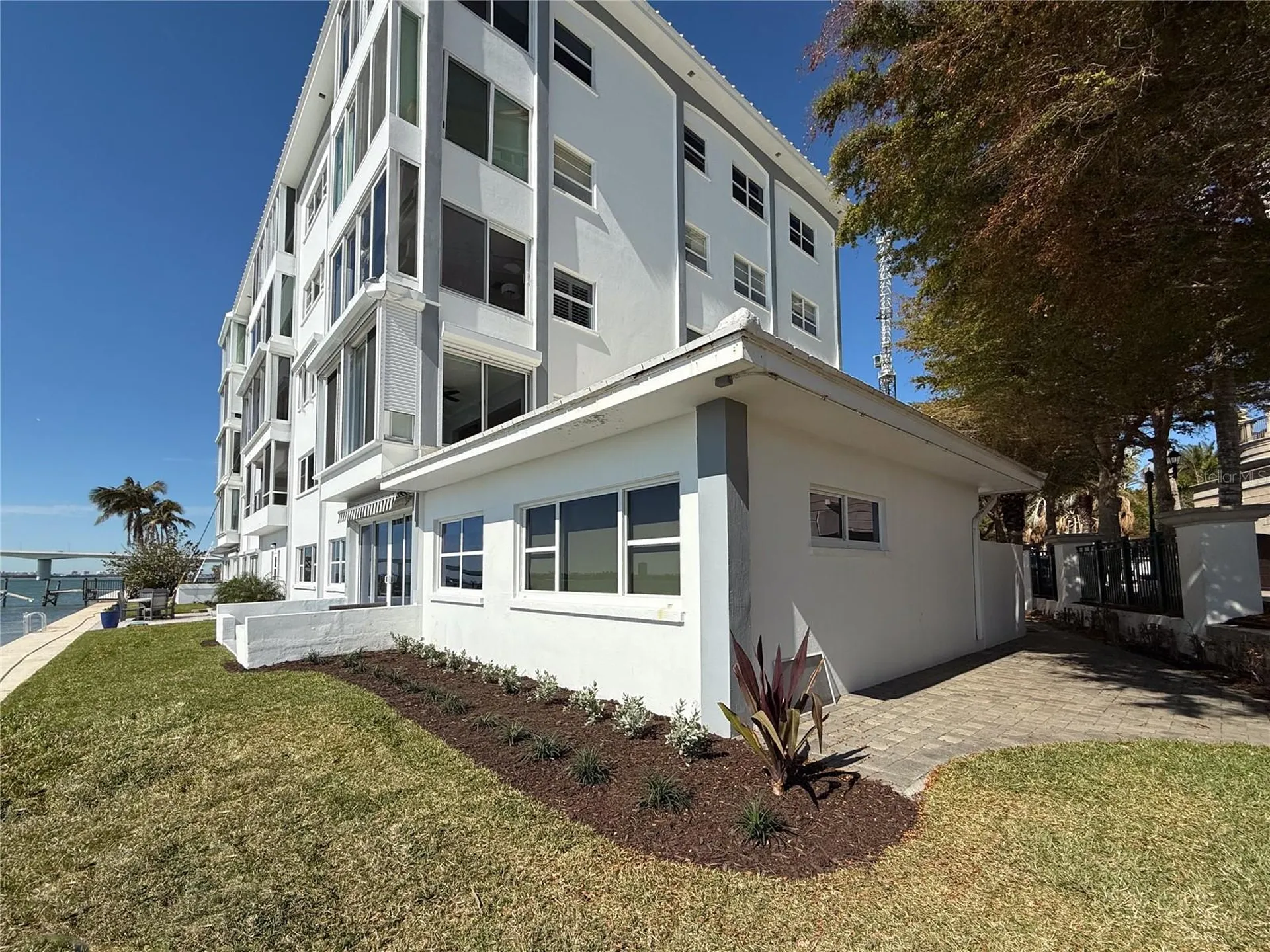 400 Golden Gate Point Sarasota FL 34236