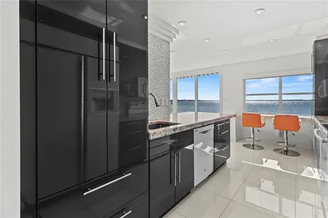 400 Golden Gate Point Sarasota FL 34236