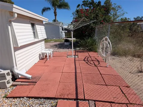 143 Pansy Street Davenport FL 33837