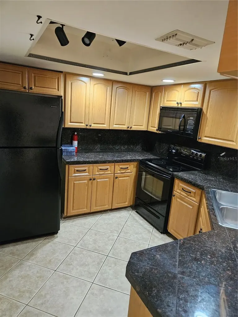 4073 Center Pointe Place Sarasota FL 34233