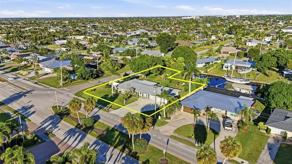 5229 Pelican Boulevard Cape Coral FL 33914