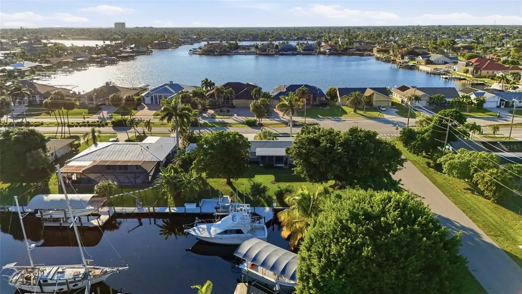 5229 Pelican Boulevard Cape Coral FL 33914