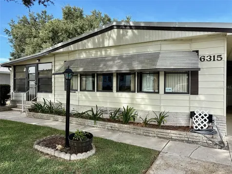6315 Grove Pointe Drive SE Winter Haven FL 33884