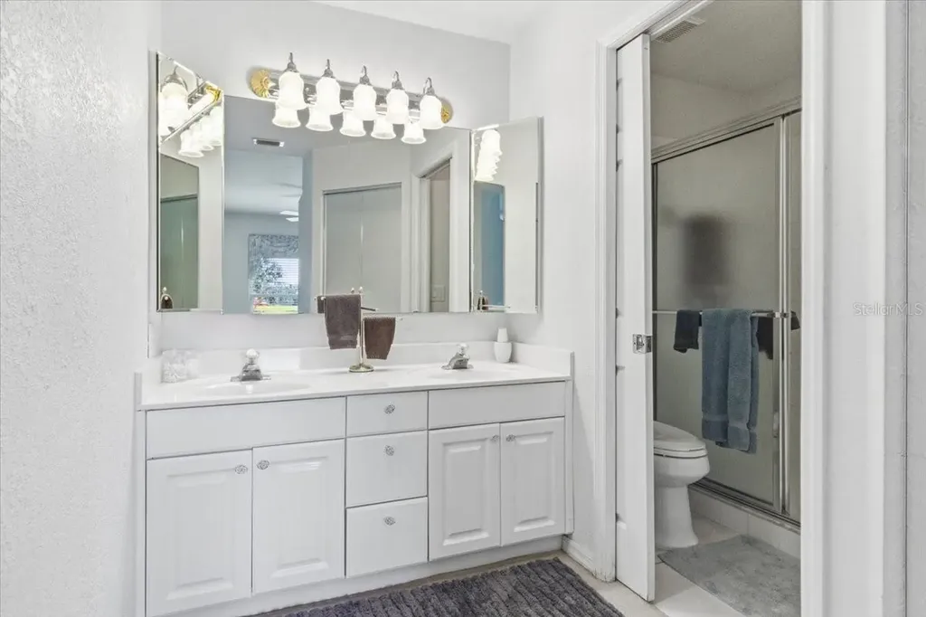 6640 Pineview Terrace Bradenton FL 34203