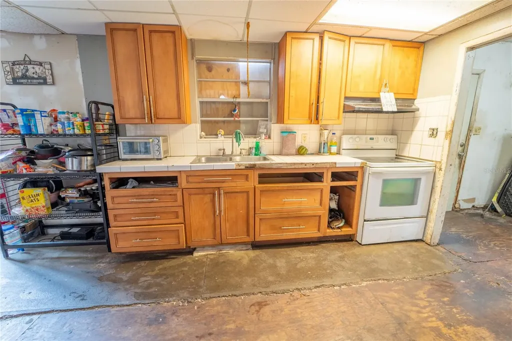 7813 Valrie Lane Riverview FL 33569