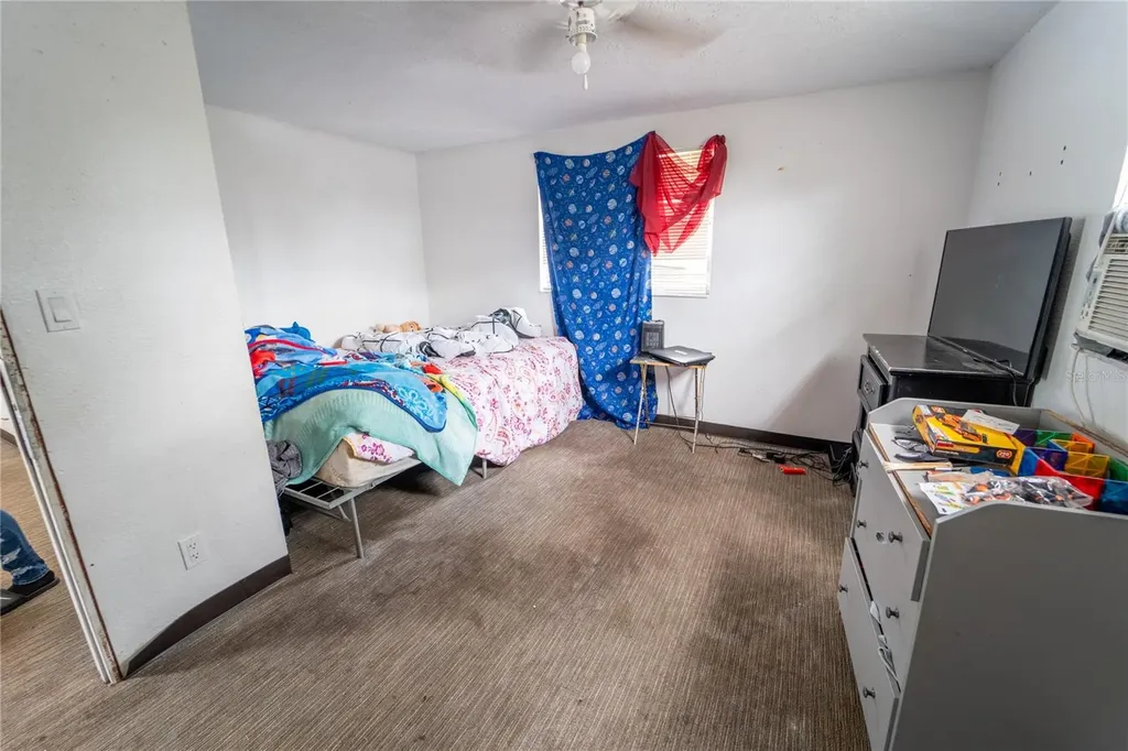 7813 Valrie Lane Riverview FL 33569
