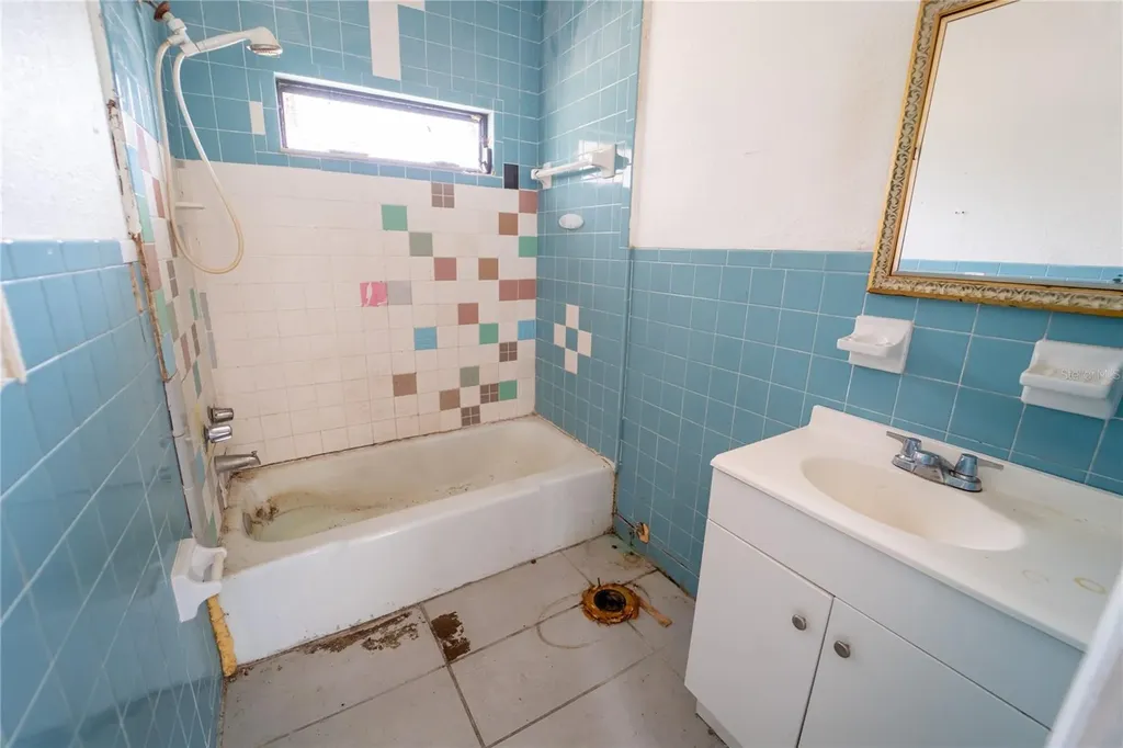 7813 Valrie Lane Riverview FL 33569